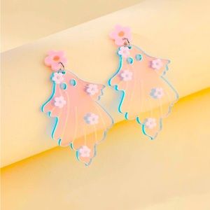 NWT Acrylic Floral Ghost Earrings